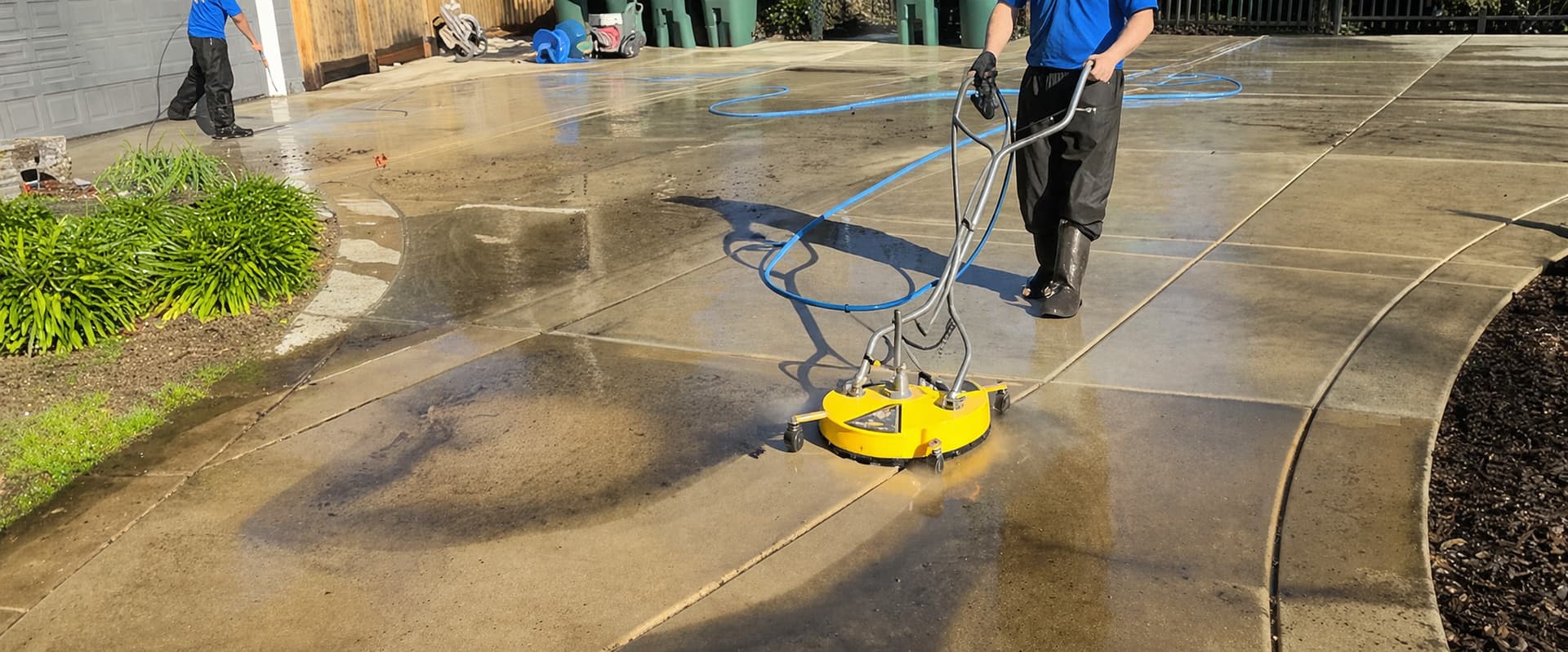 Exterior pressure washing service in Seattle